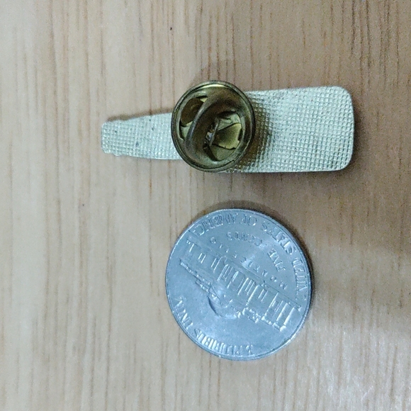 Miller Lite Amber bottle pin - Picture 2 of 2